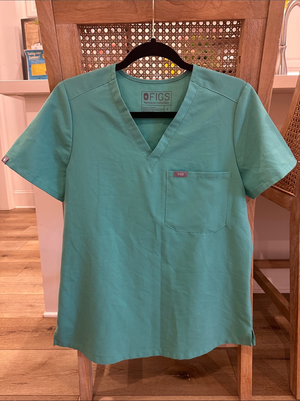 Figs scrub top! Size small